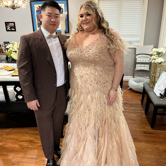 Custom Made Stephen Yearick Evening Gown - greenwatershopping.com